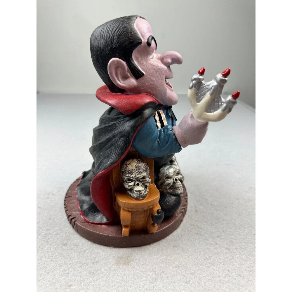 Halloween Rubber Dracula 9 Inch Battery‎ Operated Animated Sing and Dance